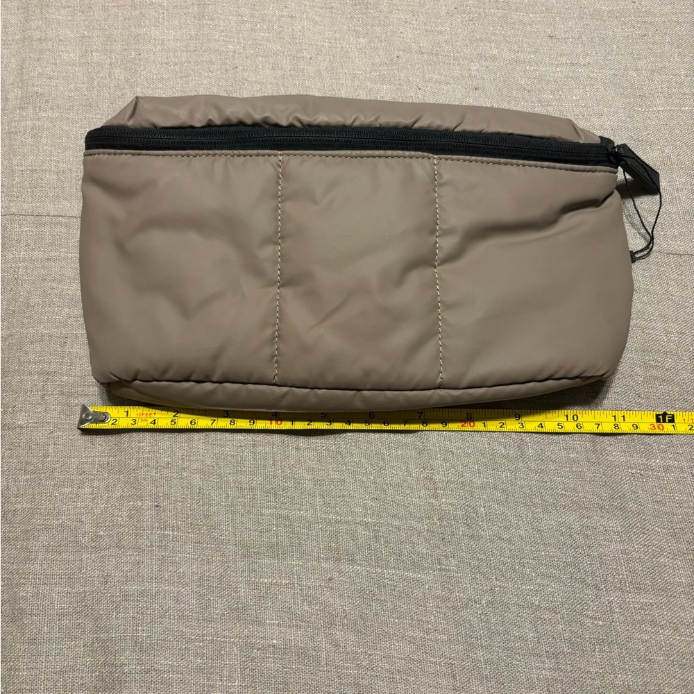 NWT Luka Belt‎ Bag in Chocolate - Picture 2 of 4
